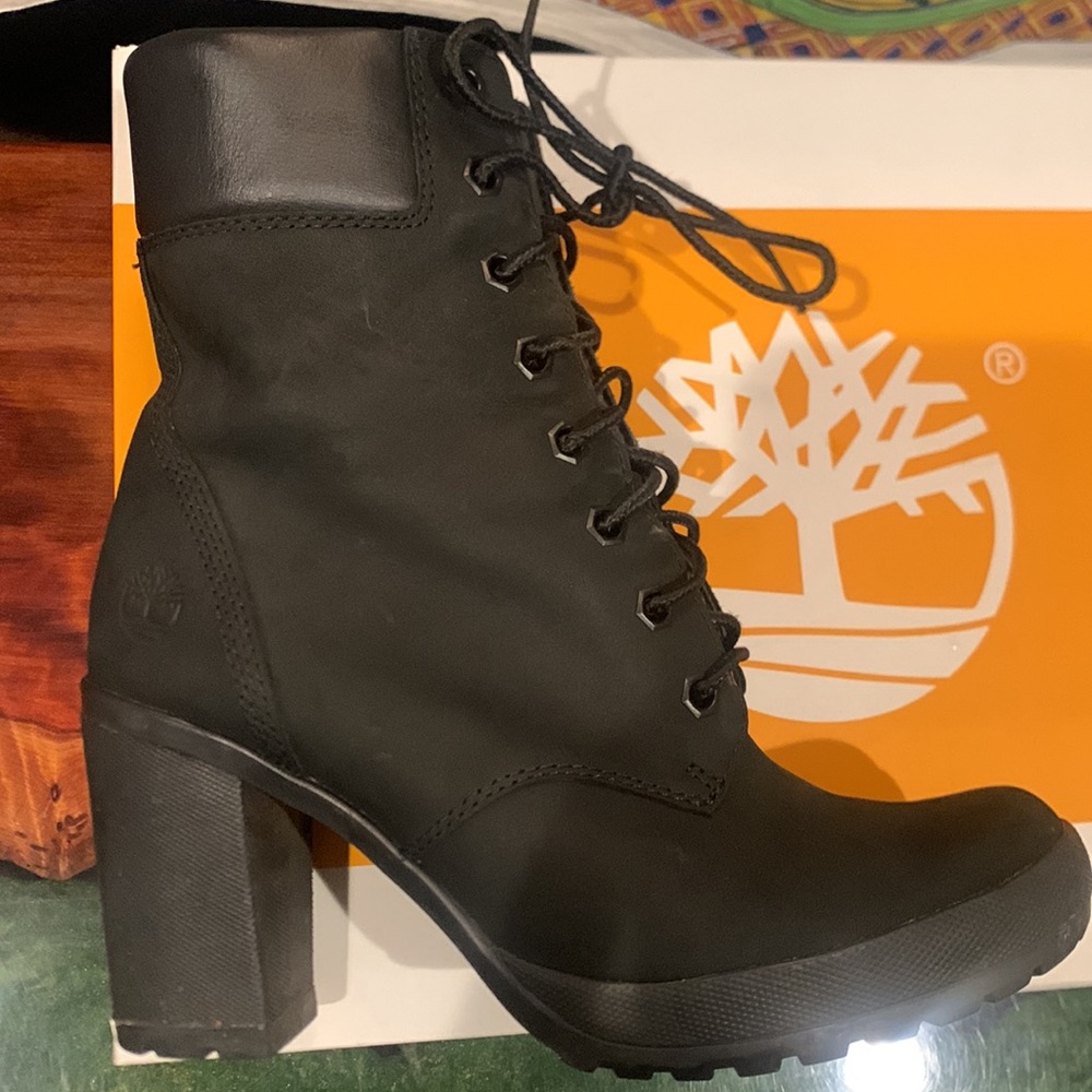 Waterproof timberlands